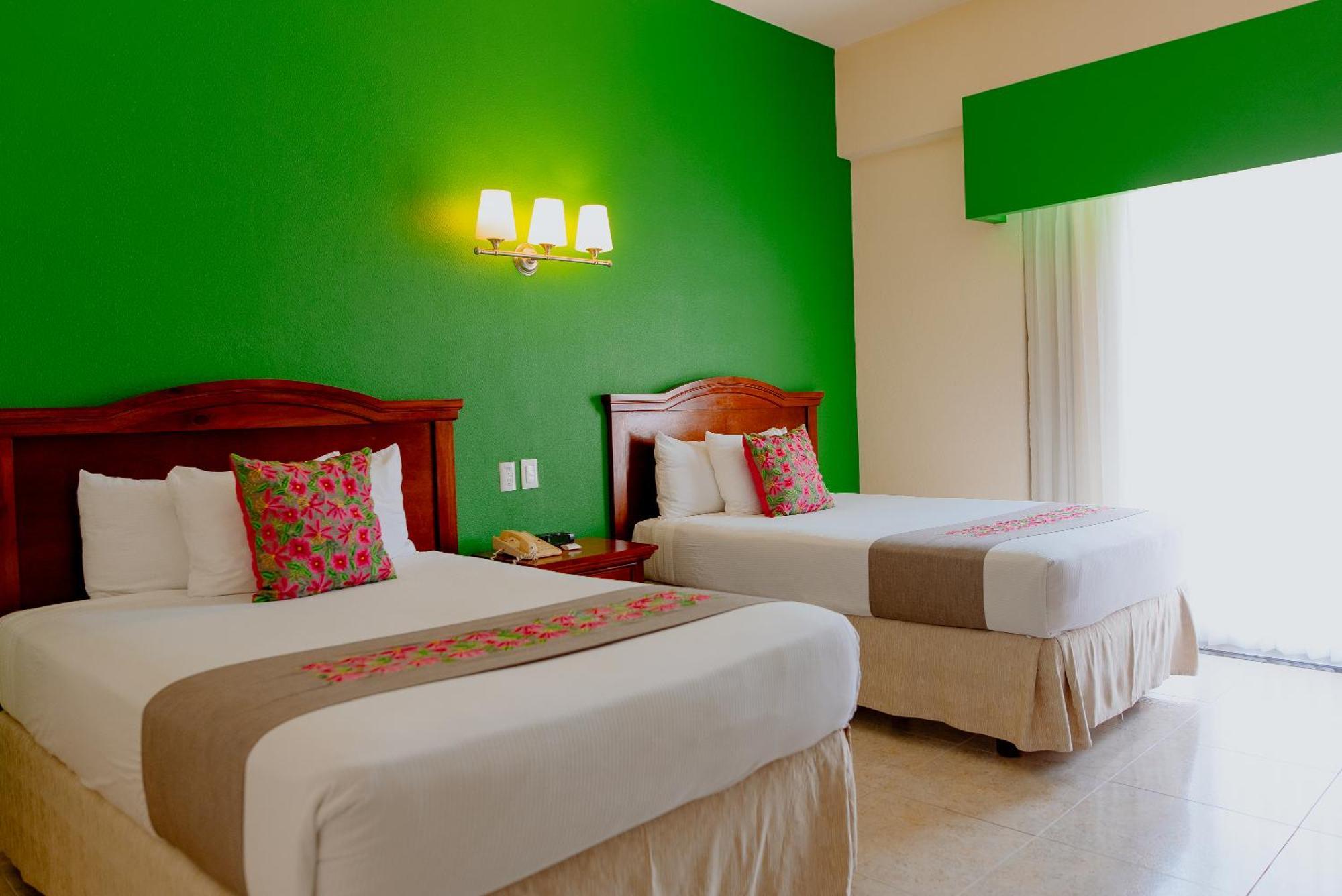 Hotel Plaza Campeche Kültér fotó