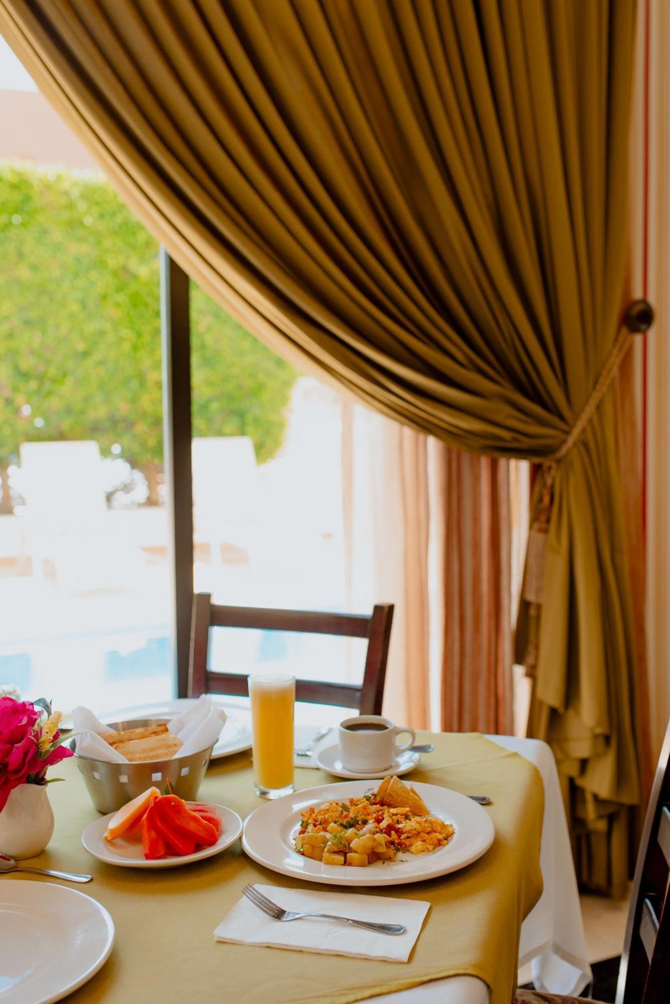 Hotel Plaza Campeche Kültér fotó